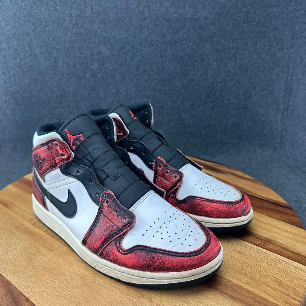 Nike Air Jordan 1 Mid SE Wear Away Chicago Red Mens Size 7.5 DV9565-006